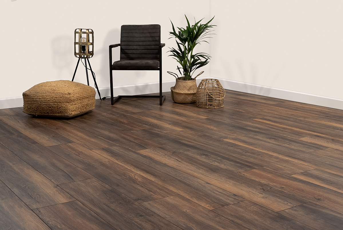 Floer Sloophout Laminaat – Ruw Donker Eiken (Uitlopend) - Afbeelding 2