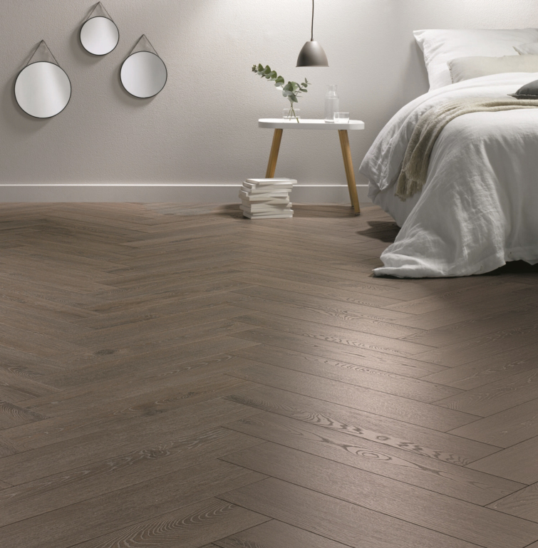 Floer Visgraat Laminaat – Mokka Zwart Eiken (Uitlopend) - Afbeelding 2